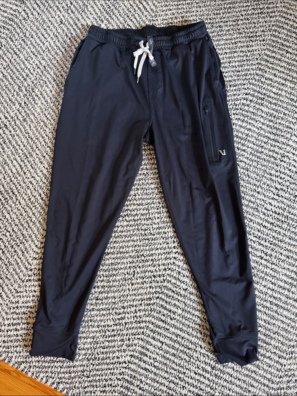 Vuori men’s Sunday Performance Jogger sz L